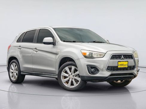 Used 2013 Mitsubishi Outlander Sport ES FWD image 1