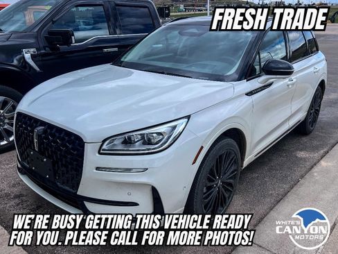 Used 2024 Lincoln Corsair Reserve w/ Equipment Group 202A AWD/4WD image 4