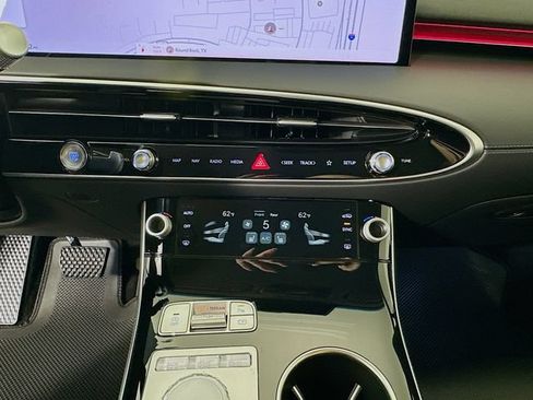 New 2026 Genesis GV70 2.5T AWD/4WD image 14
