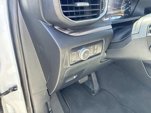Certified 2022 Ford Explorer Limited w/ Equipment Group 301A AWD/4WD image 23