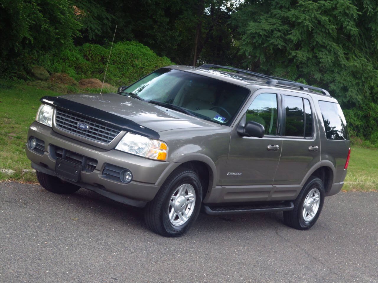 Used 2002 Ford Explorer XLT AWD/4WD image 17