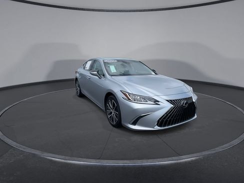 Used 2024 Lexus ES 350 w/ Premium Package FWD image 3