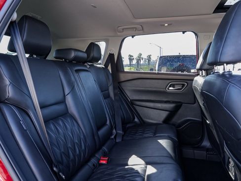 Used 2023 Nissan Rogue Platinum w/ Platinum Premium Package image 22