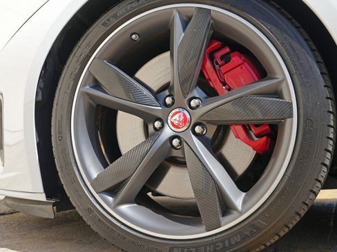 Used 2019 Jaguar F-TYPE R-Dynamic RWD image 52