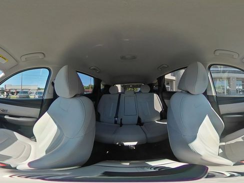 Used 2025 Hyundai Tucson SEL AWD/4WD image 44