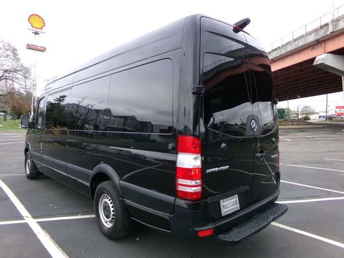 Used 2015 Mercedes-Benz Sprinter 2500 image 6