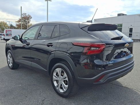 Certified 2024 Chevrolet Trax LS image 4