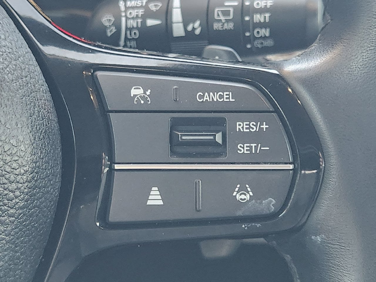 Used 2025 Honda Pilot EX-L image 27