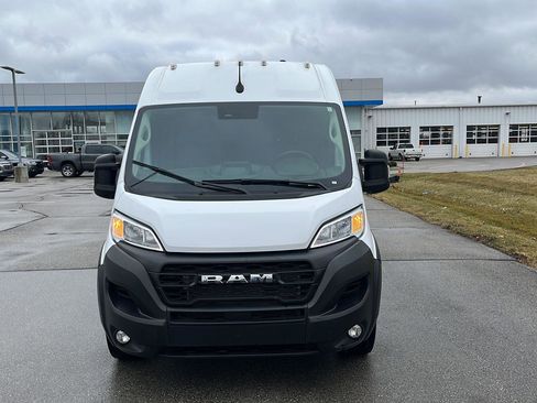 Used 2025 RAM ProMaster 3500 w/ Convenience Group image 9