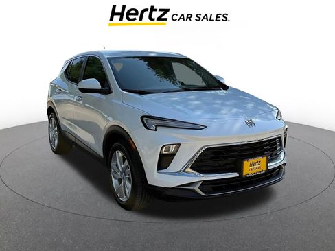 Used 2025 Buick Encore GX Preferred FWD image 1