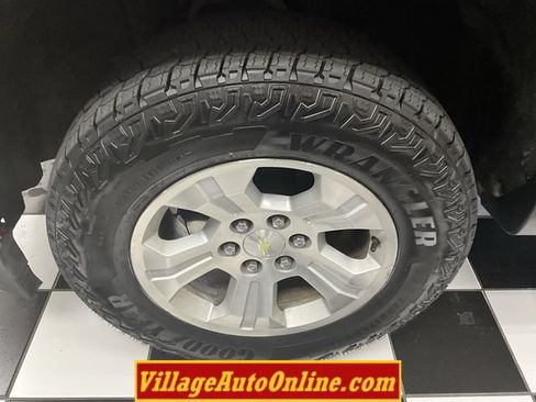 Used 2018 Chevrolet Silverado 1500 LT w/ All Star Edition AWD/4WD image 19