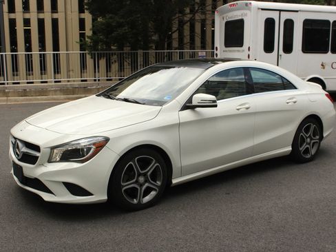 Used 2014 Mercedes-Benz CLA 250 4MATIC image 12