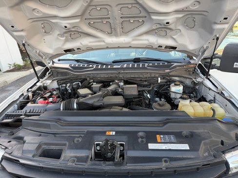 Used 2022 Ford F250 XL w/ Power Equipment Group image 17