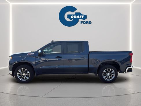 Used 2022 Chevrolet Silverado 1500 LT w/ Z71 Off-Road Package AWD/4WD image 12