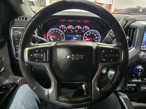 Used 2021 Chevrolet Silverado 1500 LT Trail Boss w/ Convenience Package II image 38