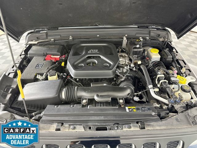 Used 2018 Jeep Wrangler Unlimited Sahara AWD/4WD image 29