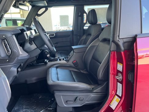 New 2026 Ford Bronco Outer Banks AWD/4WD image 6