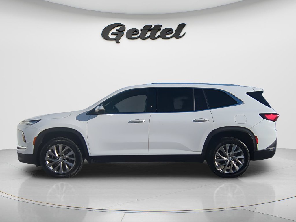 Used 2025 Buick Enclave Preferred FWD image 7