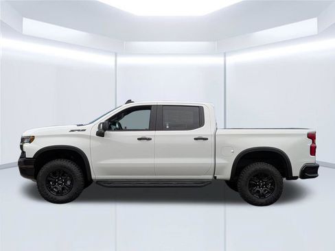 New 2026 Chevrolet Silverado 1500 ZR2 AWD/4WD image 2