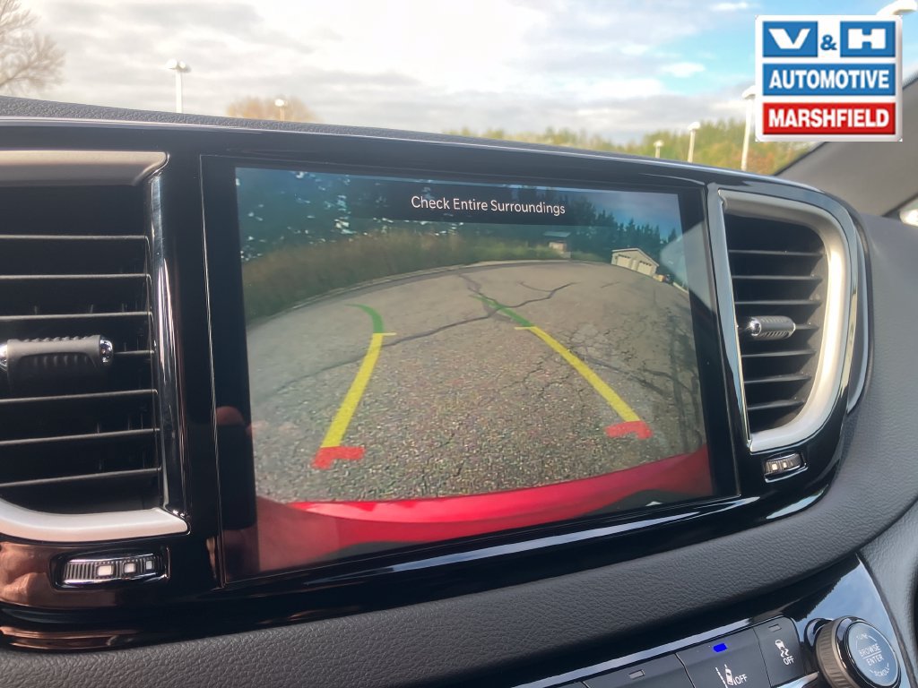 Used 2025 Chrysler Pacifica Select FWD image 12
