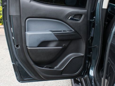 Used 2018 Chevrolet Colorado Z71 image 33