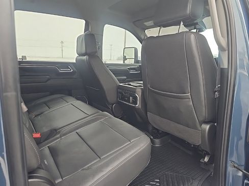 Used 2025 Chevrolet Silverado 2500 LTZ w/ LTZ Plus Package image 19