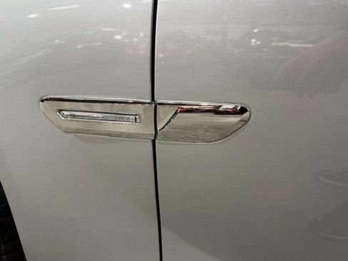 Used 2012 BMW 740Li image 18