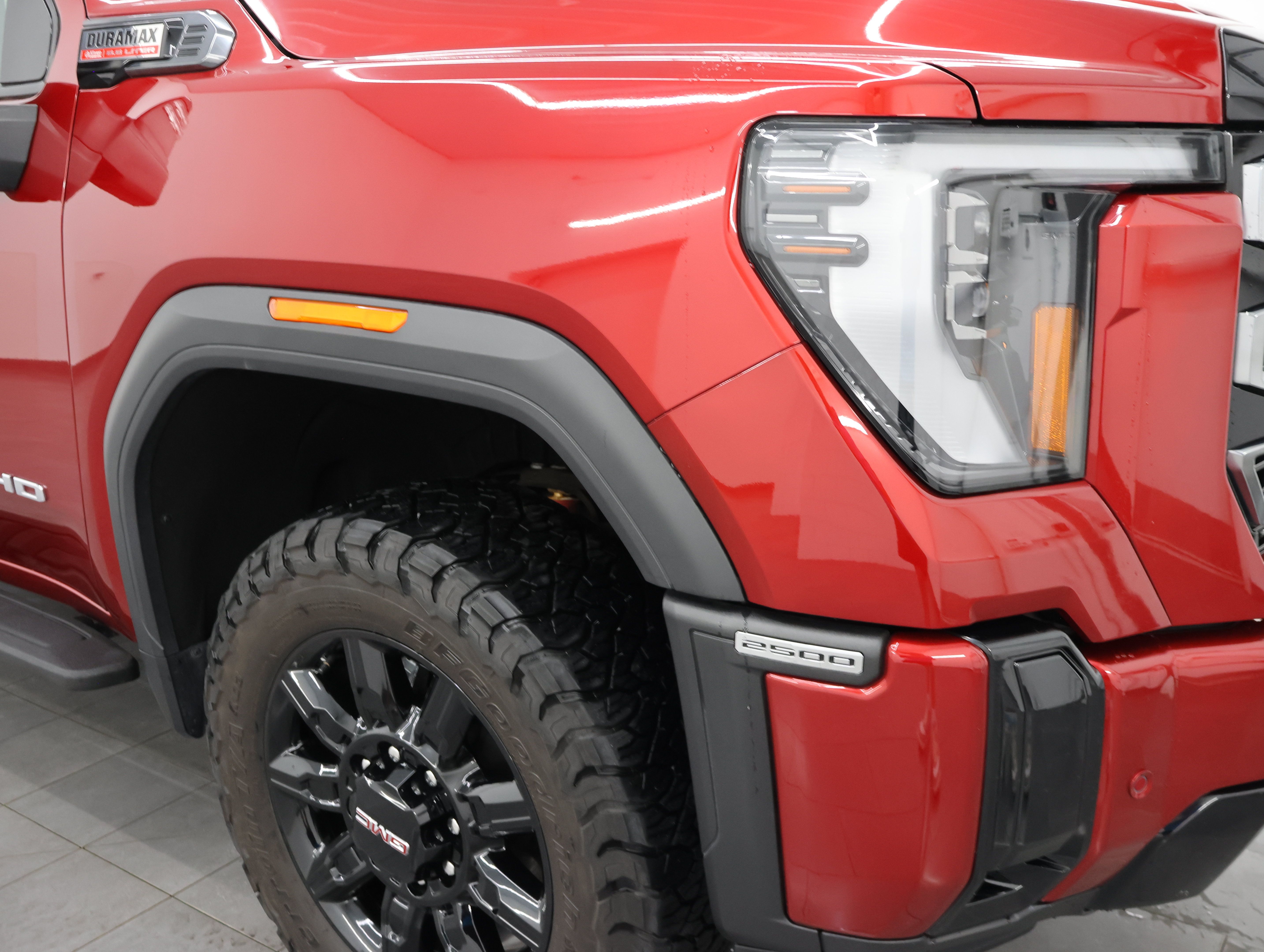 Used 2025 GMC Sierra 2500 AT4 w/ AT4 Premium Plus Package AWD/4WD image 30