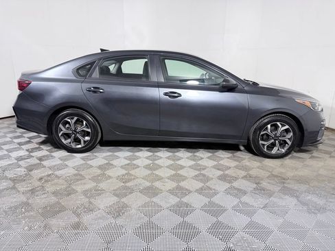 Used 2020 Kia Forte LXS FWD image 8