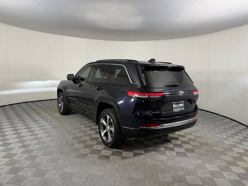 Used 2024 Jeep Grand Cherokee Limited 4xe w/ Luxury Tech Group II AWD/4WD image 10