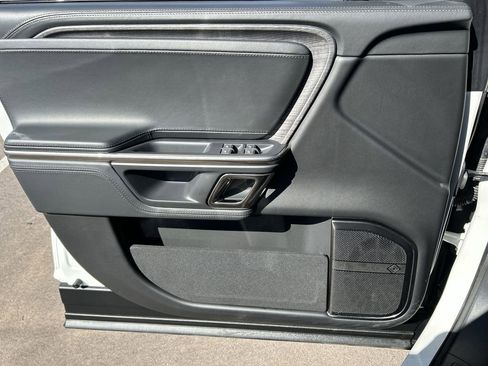 Used 2023 Rivian R1S Adventure image 22