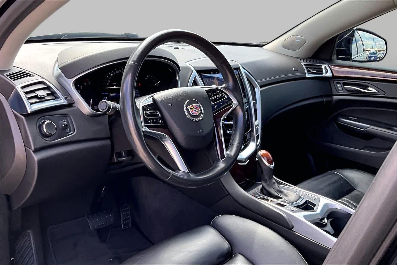 Used 2015 Cadillac SRX Luxury FWD image 16