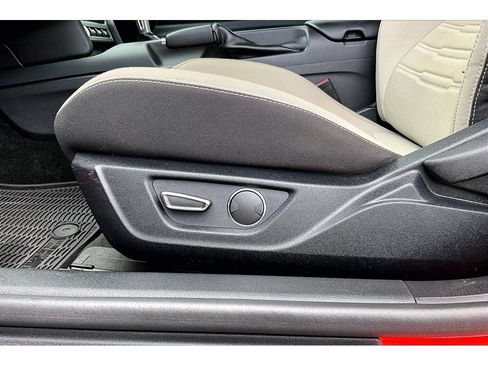 Used 2016 Ford Mustang GT RWD image 26