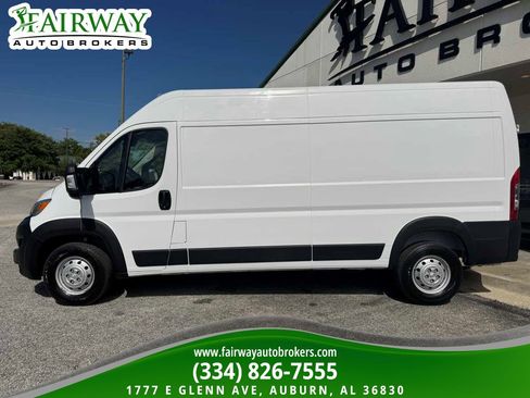 Used 2023 RAM ProMaster 2500 image 9