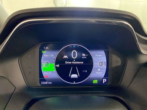 Used 2023 Chevrolet Bolt LT image 37