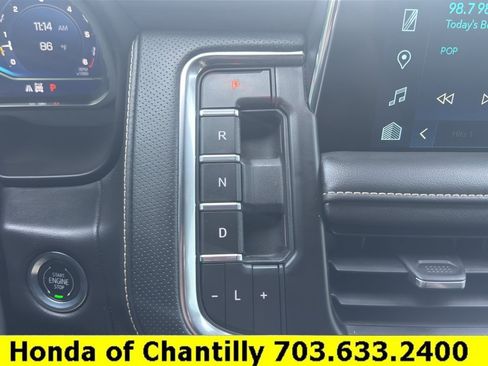 Used 2023 Chevrolet Tahoe Premier AWD/4WD image 17