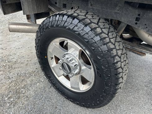 Used 2019 Ford F250 XL w/ Power Equipment Group AWD/4WD image 11