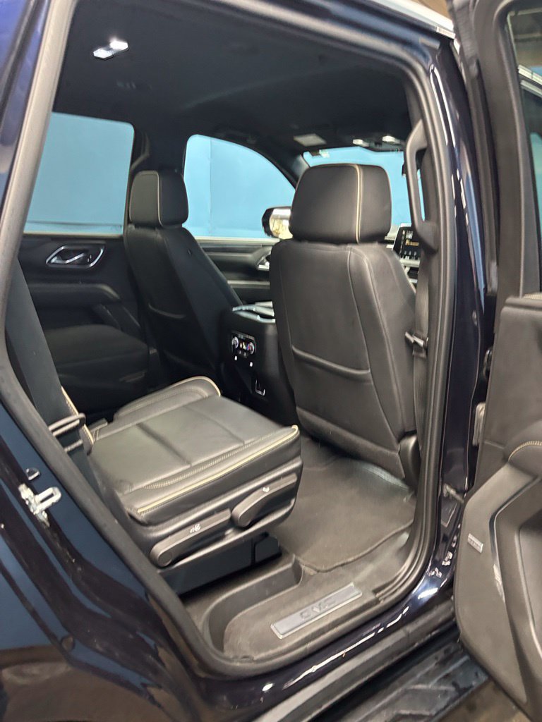 Used 2023 GMC Yukon SLT AWD/4WD image 42
