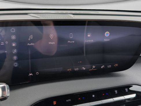 New 2026 Buick Enclave Sport Touring w/ Power Package AWD/4WD image 26
