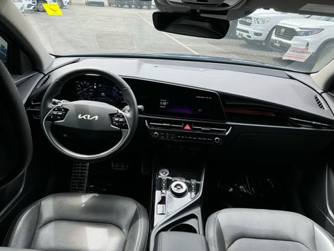 Used 2025 Kia Niro Wave FWD image 17