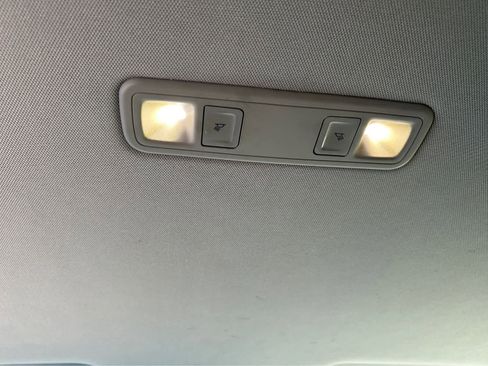 Used 2018 Chevrolet Tahoe LT image 25