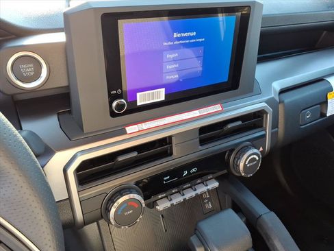 New 2026 Toyota 4Runner SR5 AWD/4WD image 13