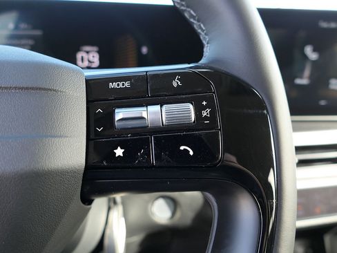 New 2026 Kia Sorento S FWD image 35