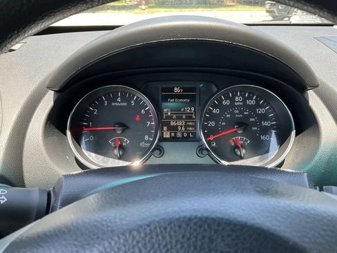 Used 2015 Nissan Rogue S w/ Convenience Package AWD/4WD image 21