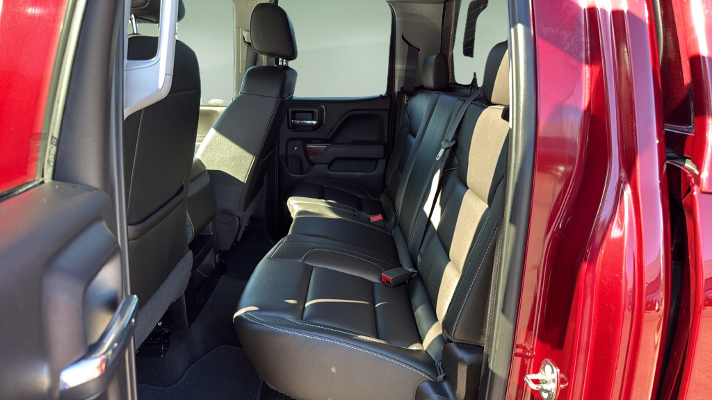 Used 2018 GMC Sierra 1500 SLT w/ SLT Premium Package AWD/4WD image 17