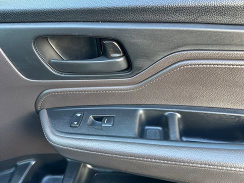 Used 2019 Honda Odyssey EX-L image 22