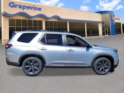New 2026 Honda Pilot Sport image 6