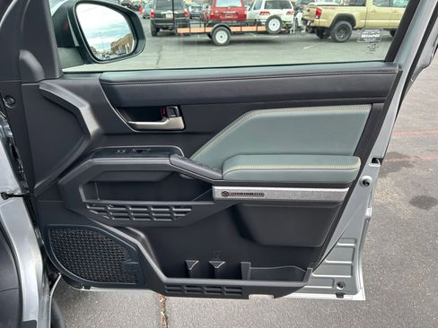 Used 2024 Toyota Tacoma Trailhunter image 26