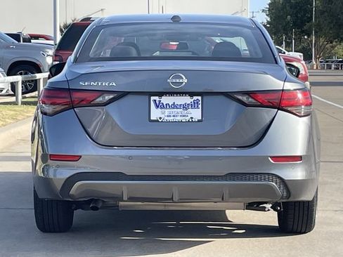 Used 2025 Nissan Sentra SV FWD image 5