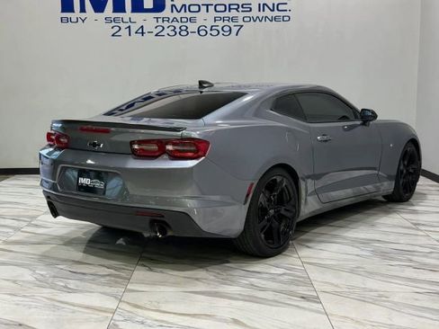 Used 2021 Chevrolet Camaro LT RWD image 6